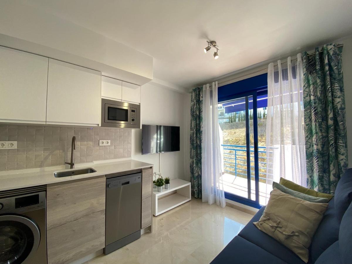 Los Patos Benalmadena Beach - Parking Privado Eksteriør billede