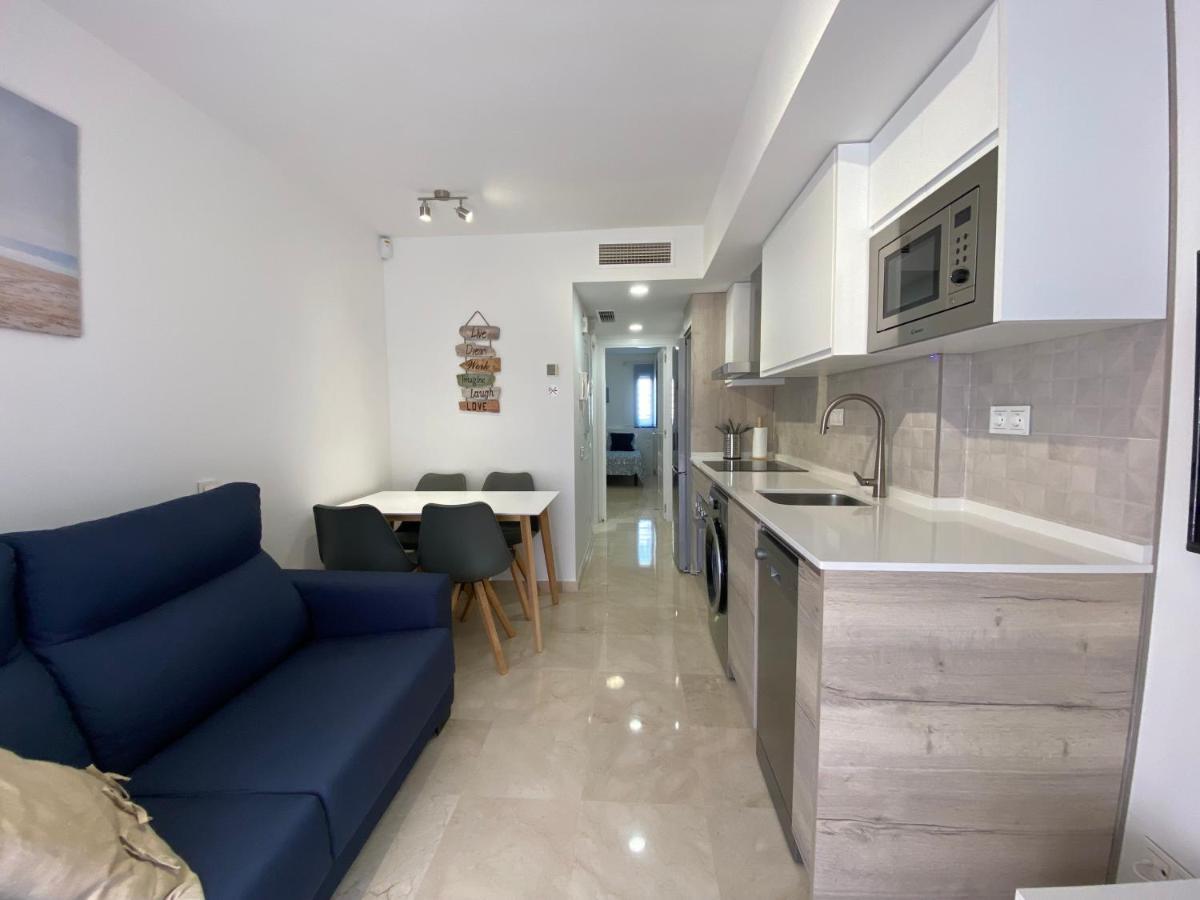 Los Patos Benalmadena Beach - Parking Privado Eksteriør billede