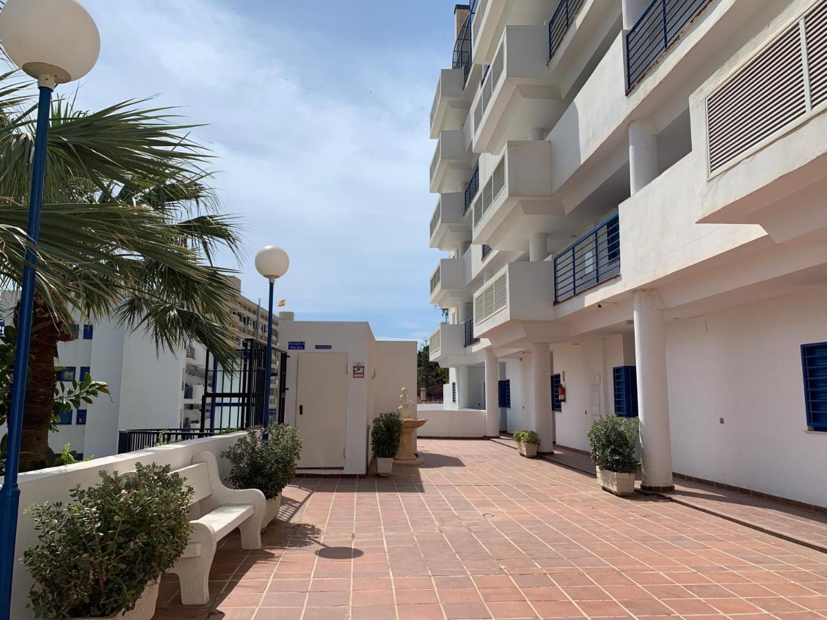 Los Patos Benalmadena Beach - Parking Privado Eksteriør billede